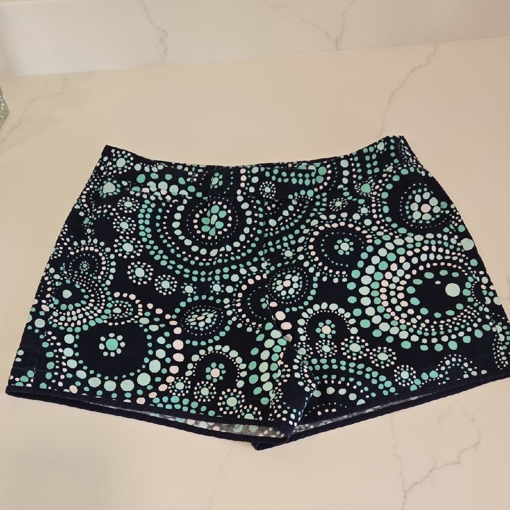 Vineyard Vines Shorts Size 4